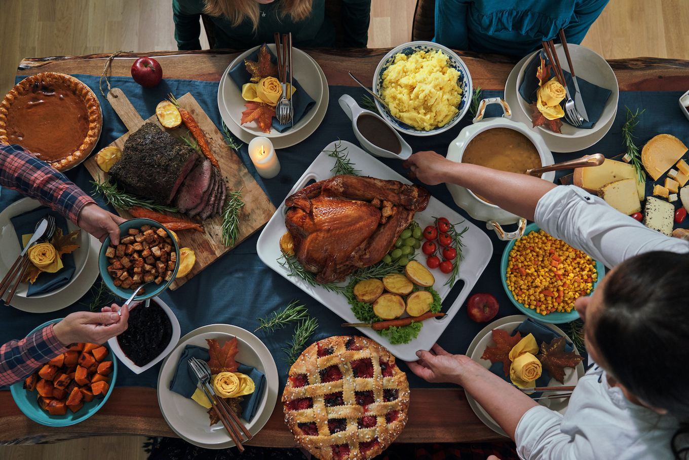 Thanksgiving food table