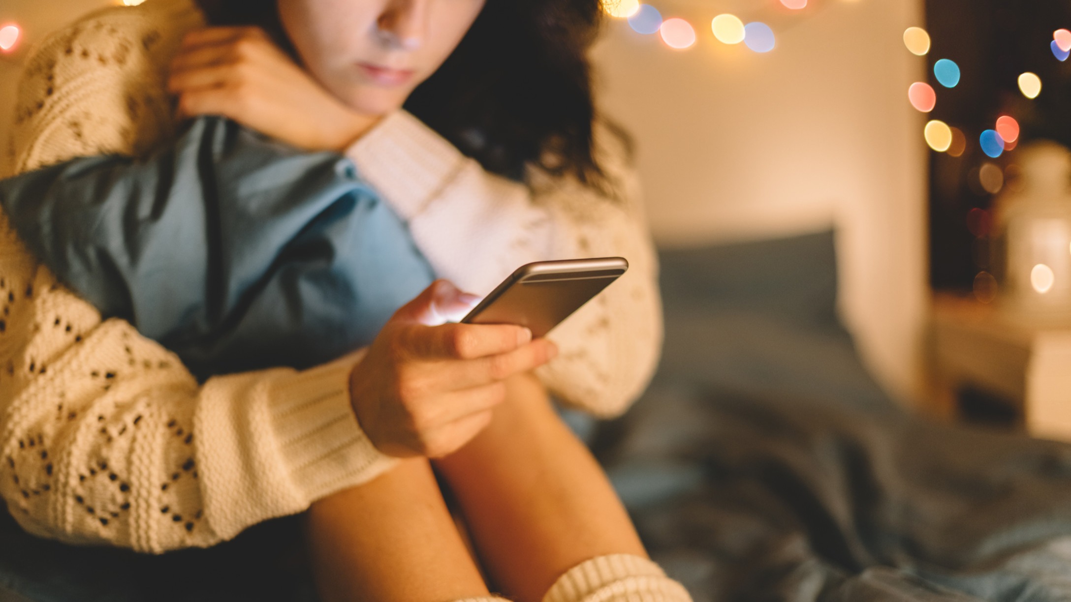 teen on phone